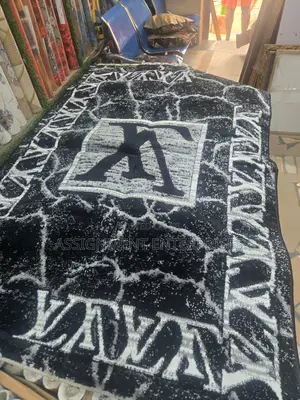 4/6 Center Rug
