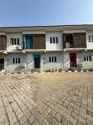 Furnished 3bdrm Duplex in Idu for sale