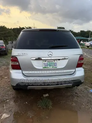 Mercedes-Benz M Class ML 350 AWD 4Matic (3.5L V6 7A) 2006 Silver