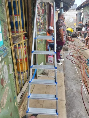 4 Steps Aluminium Upstair Leader