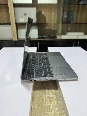 Laptop Apple MacBook Pro 2020 8GB Apple M1 SSD 512GB