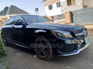 Mercedes-Benz C300 Luxury 4matic Sedan AWD (2.0L 4cyl 7A) 2017 Black
