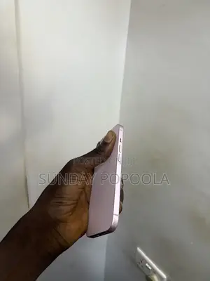Apple iPhone 15 128 GB Pink