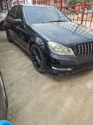 Mercedes-Benz C300 2012 Black