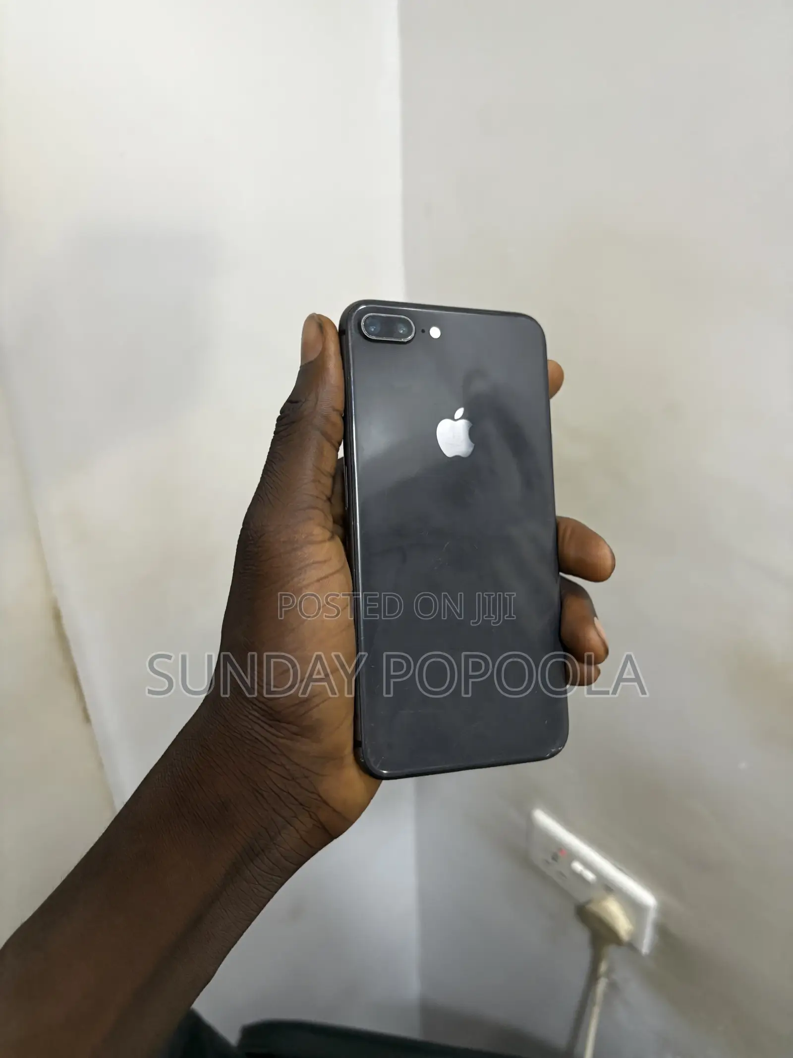 Apple iPhone 8 Plus 64 GB Black