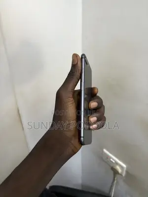 Apple iPhone 8 Plus 64 GB Black