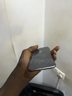 Apple iPhone 8 Plus 64 GB Black