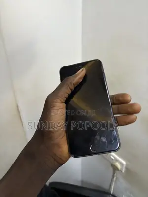 Apple iPhone 8 Plus 64 GB Black