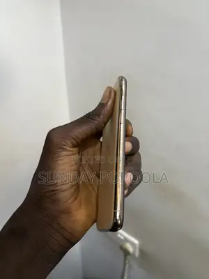 Apple iPhone 11 Pro 64 GB Gold