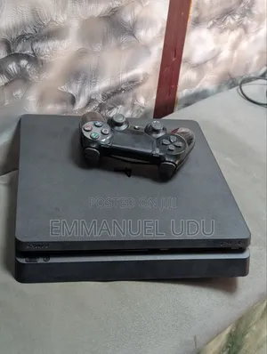 Ps 4 Slim 7 Games Installed