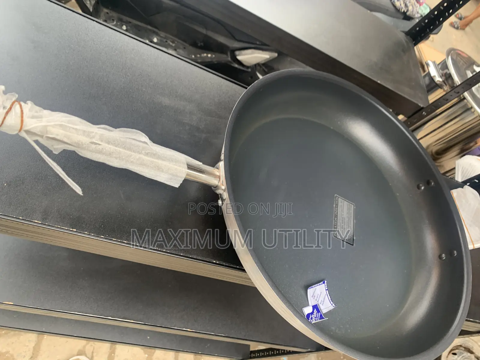 36cm Induction Friendly Non Stick Coating and Stainless Outer