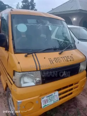 Mitsubishi Delica 2010 Yellow