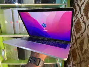 Laptop Apple MacBook Pro 2016 16GB Intel Core i7 SSD 512GB