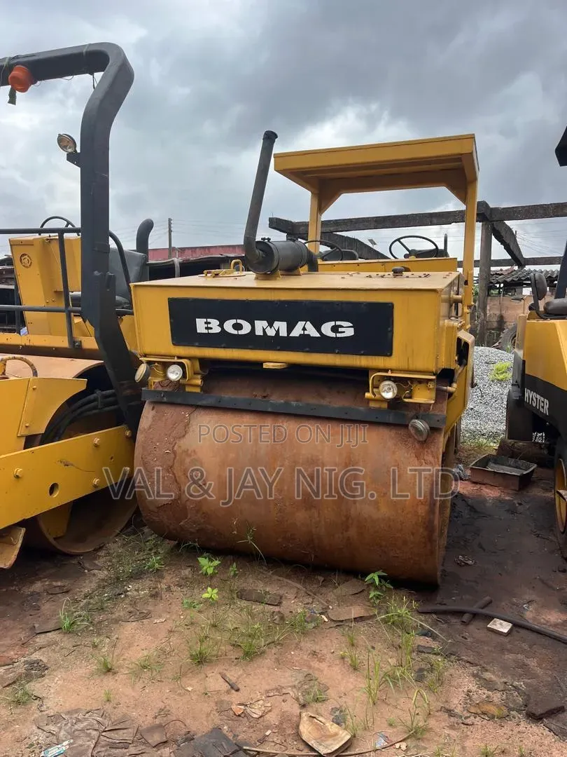 Bomag Asphalt Combination Vibratory Compactor Roller - Company Use