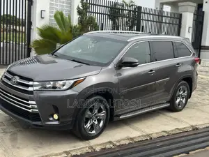 Toyota Highlander Limited Platinum 4x2 V6 (3.5L 6cyl 8A) 2017 White