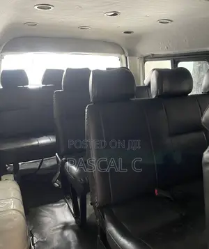 Toyota HiAce 2010 White