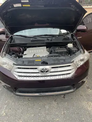 Toyota Highlander Limited 2012 Burgundy