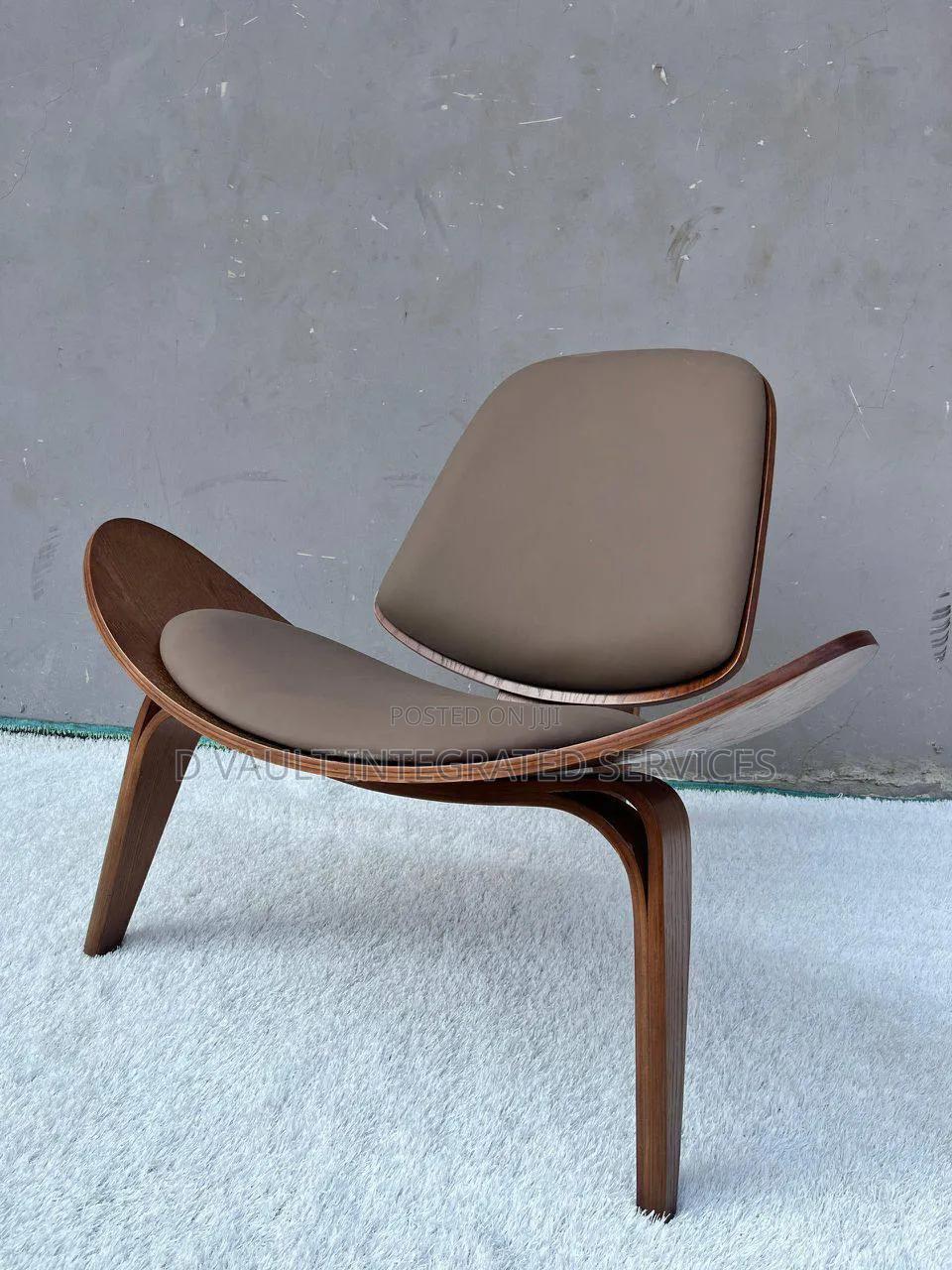 Modern Swan Chair