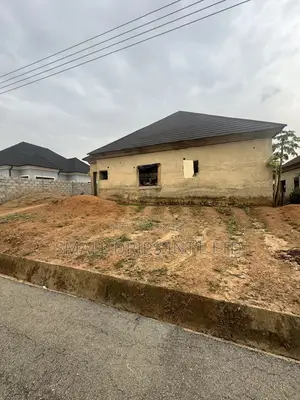 4bdrm Bungalow in Efab Verizon Estate, Karsana for sale