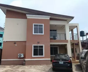 3bdrm Block of Flats in Off Ogunlana Drive for sale