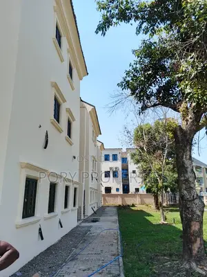 20bdrm Duplex in Jabi for sale