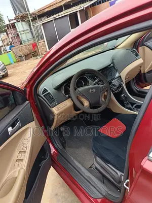 Hyundai Sonata 2011 Red