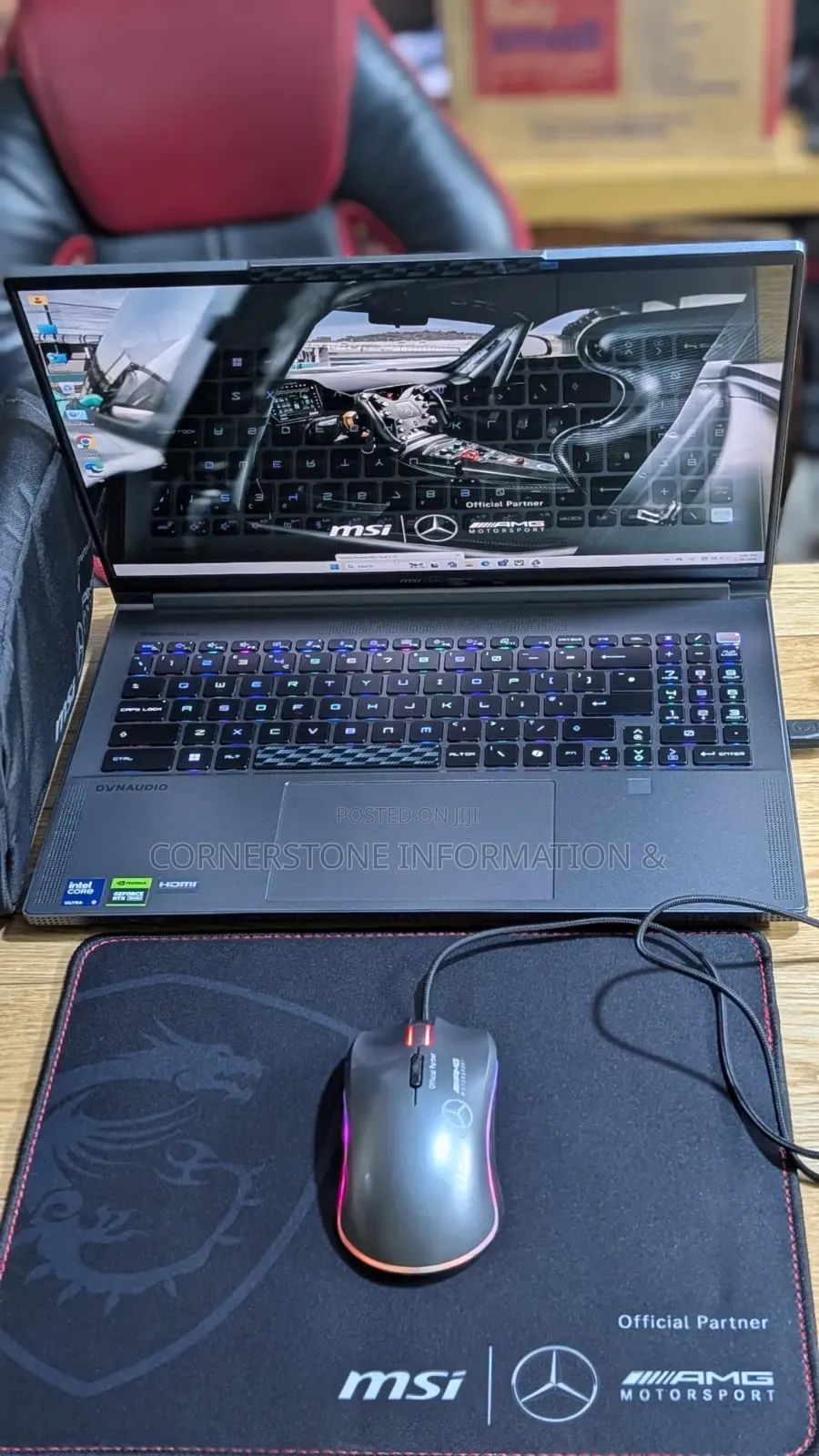 Laptop MSI Stealth 16 Studio A13VG 32GB Intel Core Ultra 9 SSD 2T