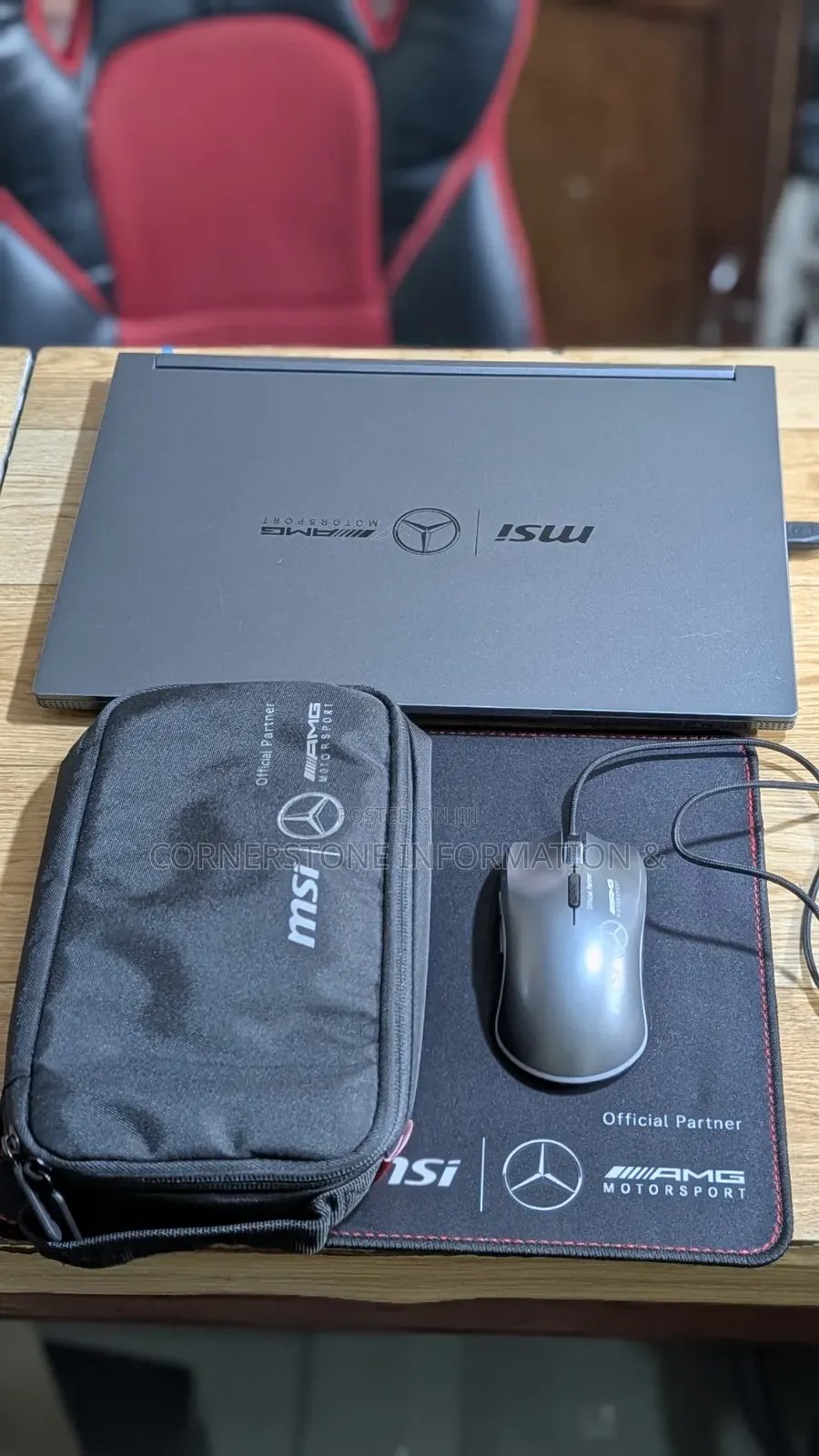 Laptop MSI Stealth 16 Studio A13VG 32GB Intel Core Ultra 9 SSD 2T