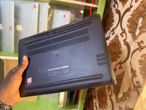 Laptop Dell Latitude 7390 8GB Intel Core i5 SSD 256GB