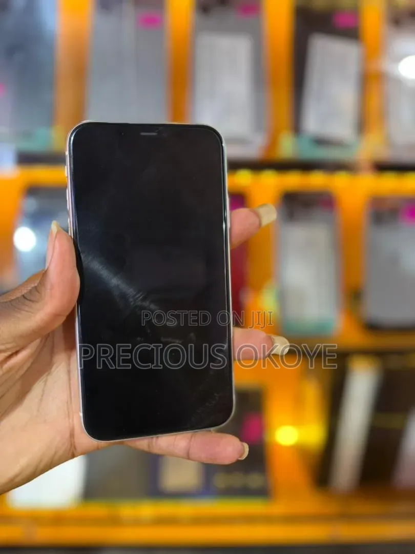 Apple iPhone 11 128 GB White