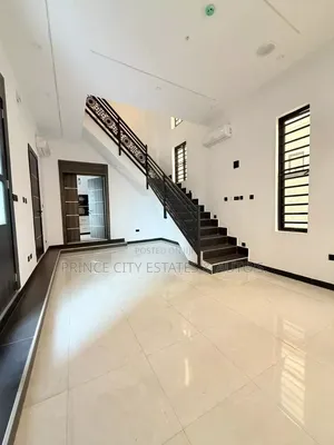 Furnished 5bdrm Duplex in Phase2 for sale