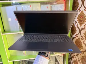 Laptop Dell Vostro 3520 8GB Intel Core i5 SSD 256GB