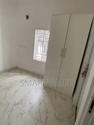 2bdrm Block of Flats in Crown Community 2, Dawaki for rent