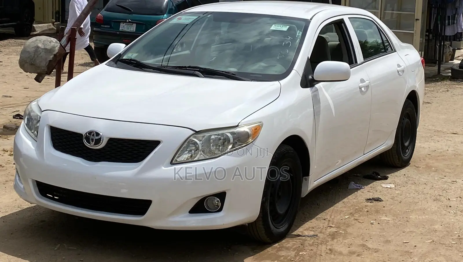 Toyota Corolla 2010 White