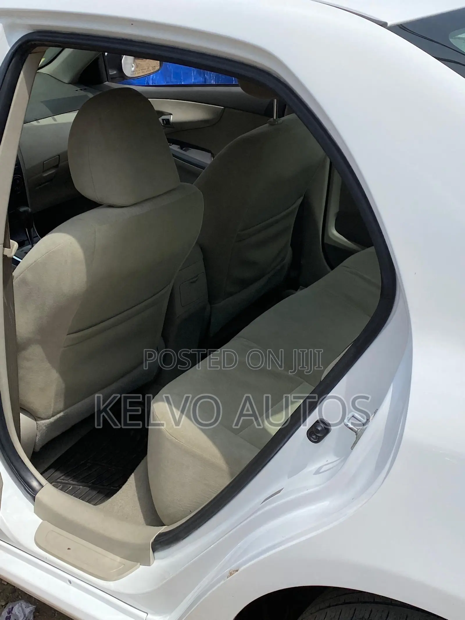 Toyota Corolla 2010 White