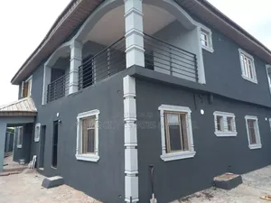 4bdrm Block of Flats in Odo Kekere, Ikorodu Garage for sale