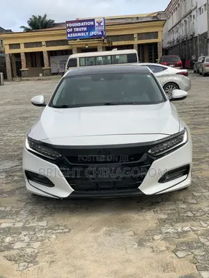 Honda Accord Touring 2018 White
