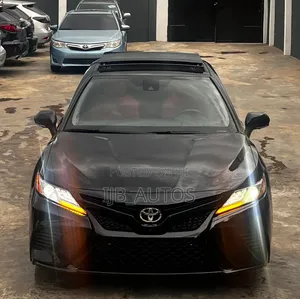 Toyota Camry XSE V6 FWD (3.5L 6cyl 8AM) 2018 Black