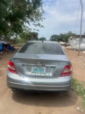 Mercedes-Benz C300 2011 Silver
