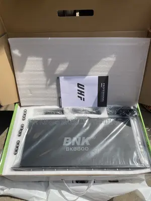 BNK Bk8800 Professional 8 in 1 Wireless Microphone