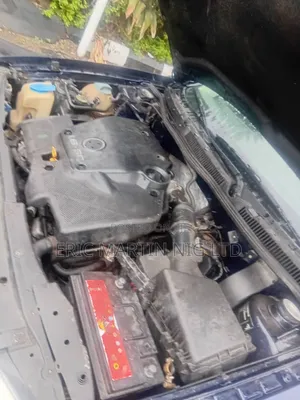 Volkswagen Golf 2000 Blue
