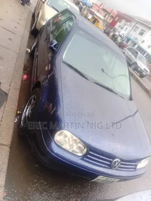 Volkswagen Golf 2000 Blue