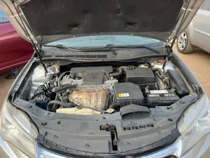 Toyota Camry LE 4dr Sedan (2.5L 4cyl 6A) 2017 Silver