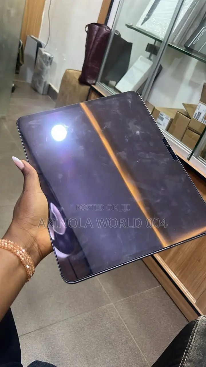 Apple iPad Pro 13 (2025) 256 GB Gray