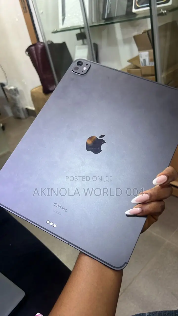 Apple iPad Pro 13 (2025) 256 GB Gray