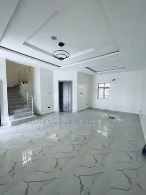 3bdrm Townhouse / Terrace in VGC / Ajah for rent