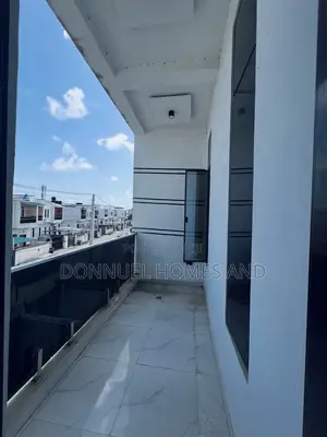 5bdrm Duplex in Lekki Expressway for rent