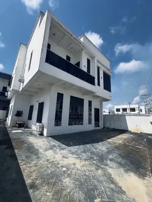 5bdrm Duplex in Lekki Expressway for rent