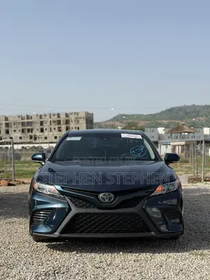 Toyota Camry 2018 Blue