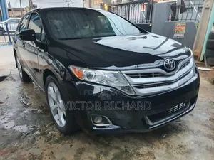 Toyota Venza XLE 2010 Black